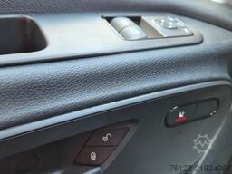 MERCEDES-BENZ Sprinter 420 Elektro bis zu 19 Schlafsessel