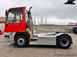 Terberg YT 223 4x2 aangedreven terminal trekker