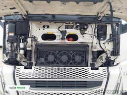 VOLVO FH 500 XL i-ParkCool ACC Side Skirts