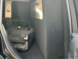 Land Rover Range Rover Vogue TD V8 / Leder / APK TUV 05-26
