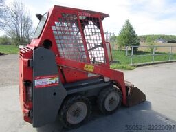 Bobcat S 70 - Kompaktlader mit Schaufel