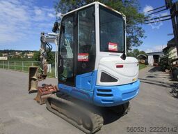 Takeuchi TB 230 - POWERTILT + hydr. Schnellwechsler + 4 Löf