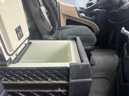 Mercedes-Benz Actros 1842 / 2 Tanks / Euro 6 / 2 Beds