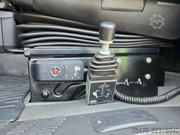 Mercedes-Benz Actros 1853 LS Hydraulik Öl-Retarder Standklima