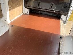 MERCEDES-BENZ Vito Kasten 113 CDI lang-Klima-AHK-3 Sitze