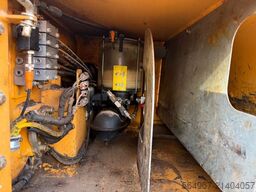 LIEBHERR Liebherr R922 LC OQ70/55 SW ZSA Klima