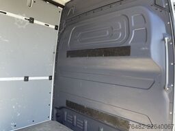 MERCEDES-BENZ Sprinter 311 CDI KA /L2H2/3665/MBUX/KLIMA/KAMERA