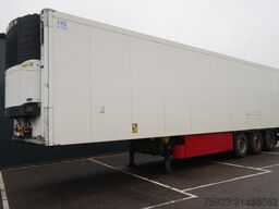 Schmitz Cargobull Refrigerated trailer with Carrier Vector 1800