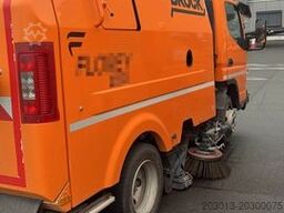 MITSUBISHI Canter FUSO Kehrmaschine BROCK SL140 4 m³
