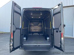 MAN TGE 3.180 L5H3 Kasten LED DAB NAVI MFL SITZHZ