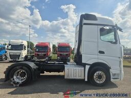 Mercedes-Benz Actros 1846 Giga Space Retarder 2 Betten