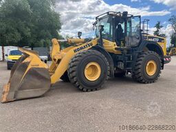 Komatsu WA470-8