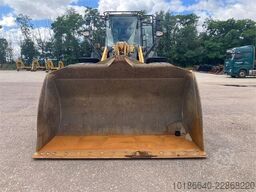 Komatsu WA470-8