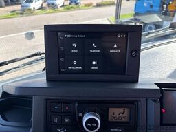 Renault C440 + HMF 2320 K3-- 3X EXT. + 6X2/4 HYDRO DRIV...