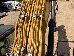 CAT 374 (On Transport)