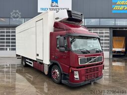 VOLVO FM-300 4x2 Carrier 850 Supra