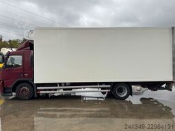 VOLVO FM-300 4x2 Carrier 850 Supra