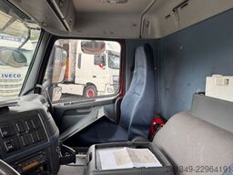 VOLVO FM-300 4x2 Carrier 850 Supra