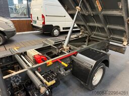 NISSAN NT 400 Cabstar 3 Seiten Kipper Klima AHK 3,5T