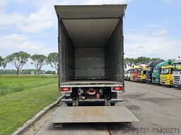 VOLVO FM 370 19.5T  DOORS LIFT AC