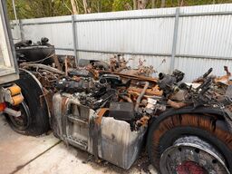 DAF XG + 530 6x2 Brandschaden mit Getriebe
