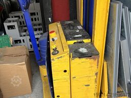 Stöcklin Logistik AG Stöcklin-Lifter (Mitgänger-Hochhubwagen)