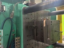 Arburg 570H 2000-800 e² / Hybridmaschine