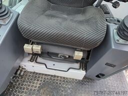 LIEBHERR LRS V645 Reachstacker/ Containerlader