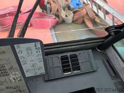 LIEBHERR LRS V645 Reachstacker/ Containerlader