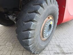 LIEBHERR LRS V645 Reachstacker/ Containerlader