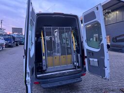 VOLKSWAGEN Crafter 35 Hoch+lang L3H2  Rollstuhlrampe LIFT