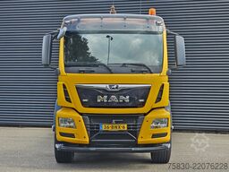 MAN TGS 35.460 8x4-4 BL / VDL 30T HOOKLIFT