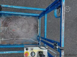 SkyJack SJ12