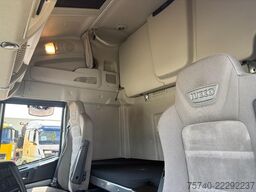 Iveco Stralis 460 + euro 6 + lowdeck mega + spoiler e...