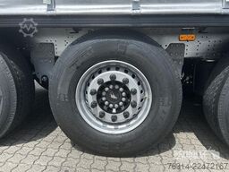 Schmitz Cargobull Curtainsider Standard Getränke