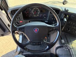 Scania P230 + 3 PEDALS  + 19t + LOADLIFT 1500 KG