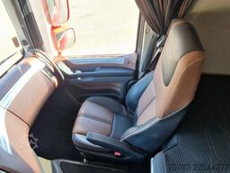 DAF XF 530 SpaceCab 4x2 - Retarder - PTO/Hydraulic ...
