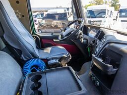 VOLVO FMX 420 -6x6 - TIPPER / TRACTOR