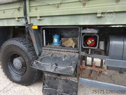 MERCEDES-BENZ AXOR-R 1829 A Bm 950.562 Pritsche/Plane