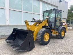 CAT 906 M   2018