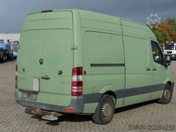 MERCEDES-BENZ 316 CDI Sprinter 4x2, Klima, Bott-Regale, AHK