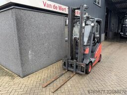 LINDE H16T-01 triplo545 / sideshift / 4e functie / 2019 / 10.200uur / LPG