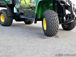 John Deere Gator HPX815E