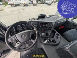 Mercedes-Benz Arocs 1843