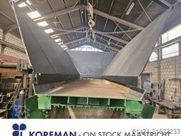  Metso Hopper with Vibrating Chute