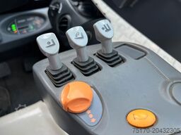 CROWN SCT6020-1.3 / Triplex 4,3m / 1.227h / 2017