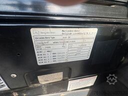 MERCEDES-BENZ 816 D VARIO Koffer *Ahk*