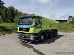MAN L2007 46.010 4x2 Kehrmaschine / Swiss-Vehicle