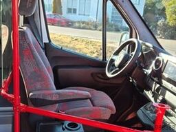 MERCEDES-BENZ Sprinter 517 Heckniederflur Vorlauffahrzeug