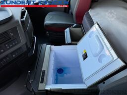 Volvo FH 460 GLOBETROTTER , 2 TANKS